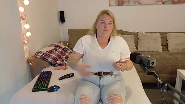 Jolina Juice online show from April 2026 01:48:02 PM