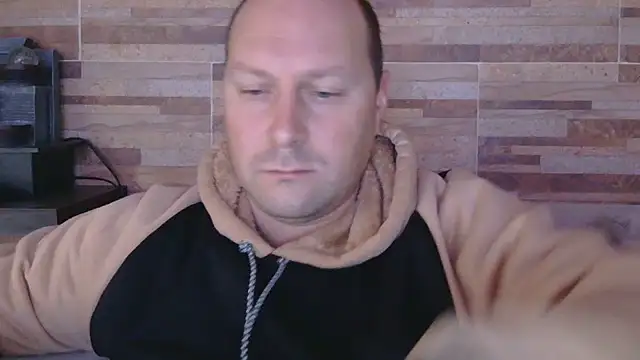 lustonfan online show from July 2026 12:33:01 PM