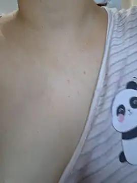 Emi hot1 online show from March 2026 11:04:02 AM