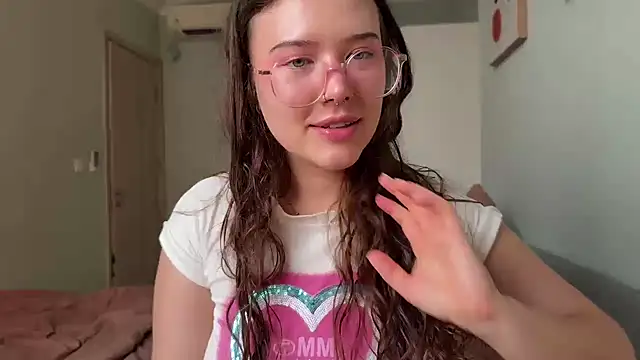 KristieKitty online show from July 2026 08:18:02 AM