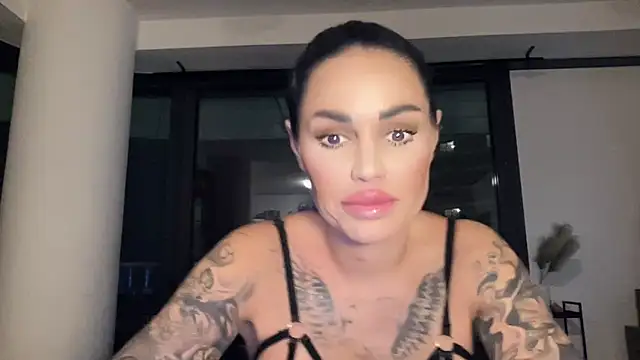 AMBER HARD online show from March 2026 10:14:02 PM