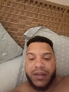 Cubanitos10 online show from March 2026 08:37:01 PM