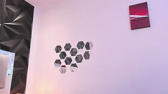 Katijis online show from April 2026 06:52:01 PM