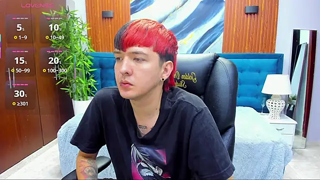 Santiago morgan online show from April 2026 10:25:02 PM