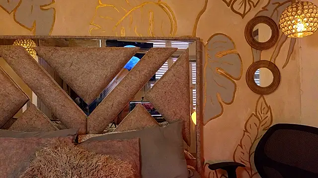 Tinocrow online show from March 2026 03:02:01 PM