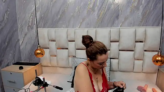 Snapshot of Milf_Drip chatting on June 2026 11:56:02 AM Milf Drip online show from June 2026 11:56:02 AM