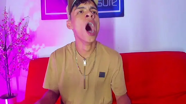 Naughty hot01 online show from March 2026 10:11:01 AM