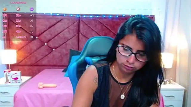 Snapshot of Alisha_Gamskar13 chatting on May 2026 01:23:02 AM Alisha Gamskar13 online show from May 2026 01:23:02 AM