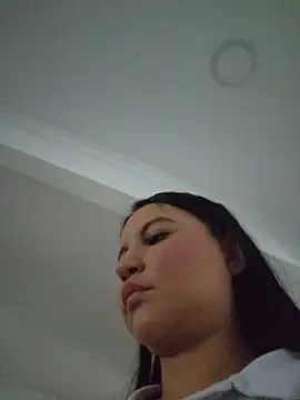 Snapshot of Pretty_Julieta chatting on April 2026 10:26:02 PM Pretty Julieta online show from April 2026 10:26:02 PM