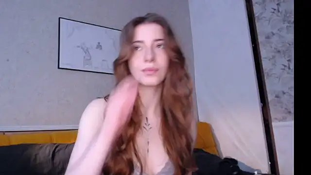 Snapshot of Lola_dinky chatting on April 2026 11:17:01 AM Lola dinky online show from April 2026 11:17:01 AM