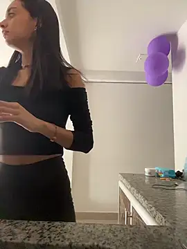 leilani X online show from May 2026 01:50:01 PM