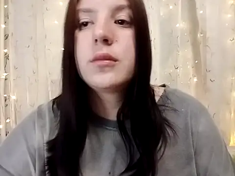 symmetryinvoid online show from April 2026 01:26:01 PM