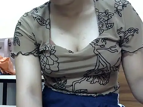 Snapshot of kAVYA_05 chatting on July 2026 05:21:01 PM kAVYA 05 online show from July 2026 05:21:01 PM