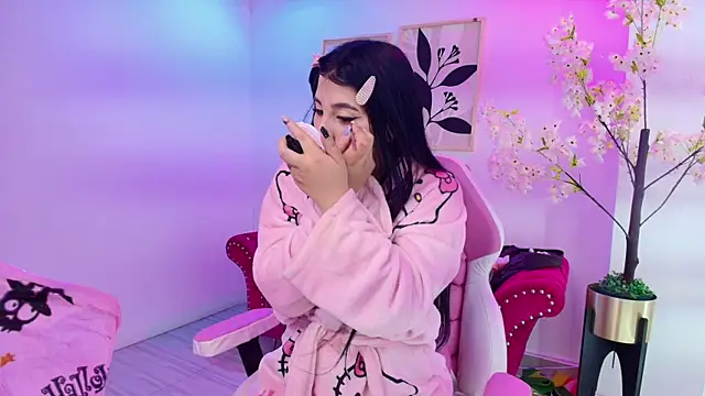 Snapshot of Miia__owens chatting on July 2026 08:03:02 PM Miia owens online show from July 2026 08:03:02 PM