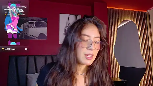 MiiaCullens online show from May 2026 01:38:02 PM