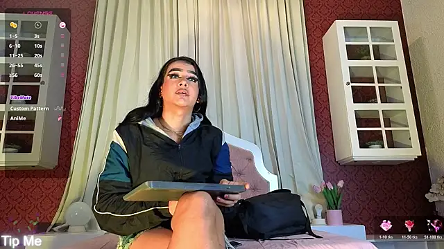 Sienna Dark online show from April 2026 11:02:02 AM