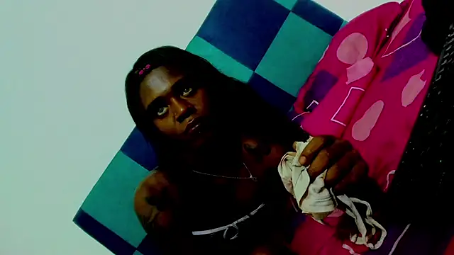 laaura dolll online show from April 2026 03:42:02 PM