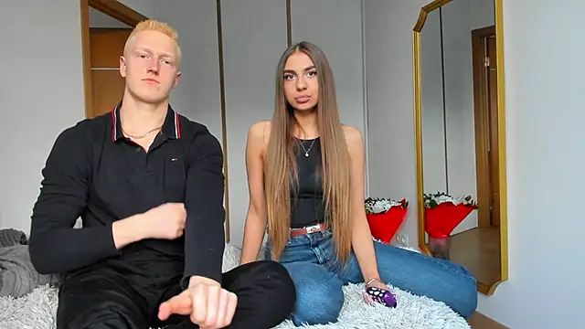 StepSisandStepBro online show from April 2026 05:28:01 PM