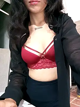 Petite Artemis online show from March 2026 02:45:03 PM