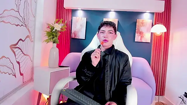 Cristopher Wild online show from March 2026 08:24:01 PM