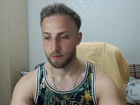 BlondEagleMuscle online show from June 2026 10:14:02 PM