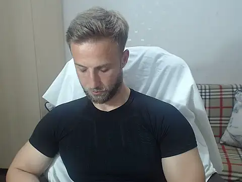 BlondEagleMuscle online show from June 2026 09:06:01 PM
