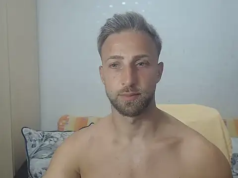 BlondEagleMuscle online show from July 2026 07:01:02 PM