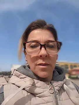 ManuelaX online show from March 2026 11:45:02 AM