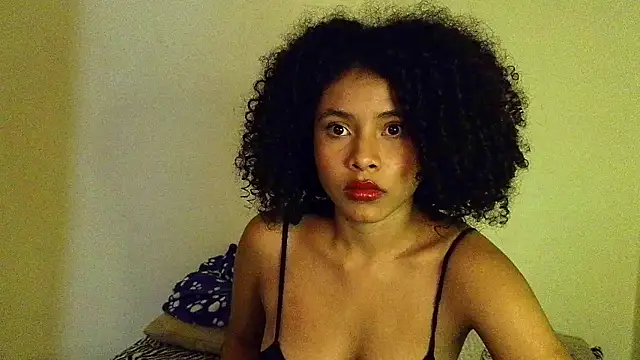 Larita curly online show from April 2026 09:34:01 PM