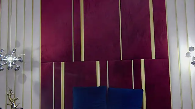 Noir Kitty online show from April 2026 02:19:02 PM