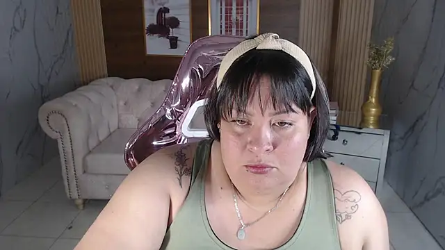 Astrid1 s online show from March 2026 03:12:01 AM