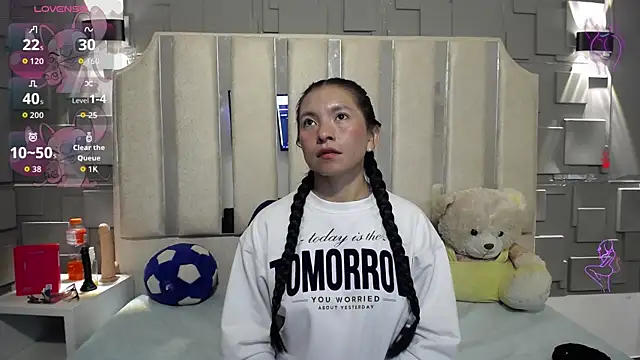 Chloe16  online show from April 2026 07:40:01 PM