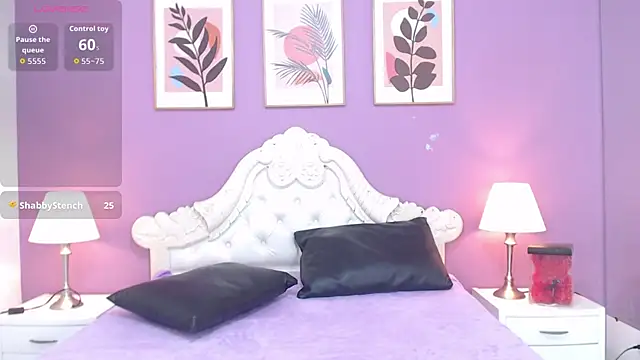 YayaQueen online show from April 2026 12:29:02 PM