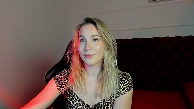 ElaraVoltage online show from March 2026 05:19:01 PM