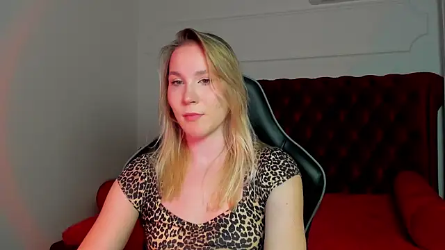 ElaraVoltage online show from March 2026 05:14:01 PM