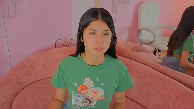 Tamara Ferrer online show from April 2026 10:08:02 AM