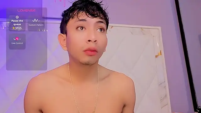 Luchoplayboy online show from March 2026 12:21:02 PM