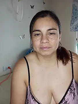 Snapshot of BettyBoo_w chatting on July 2026 07:55:01 PM BettyBoo w online show from July 2026 07:55:01 PM