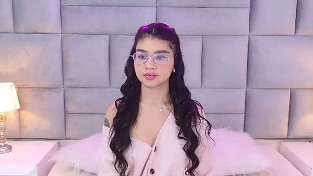 OliviaDiaz online show from March 2026 08:36:02 PM