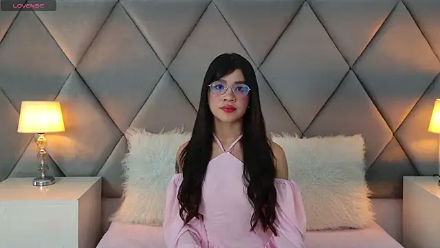 Snapshot of OliviaDiaz chatting on July 2026 08:05:01 PM OliviaDiaz online show from July 2026 08:05:01 PM