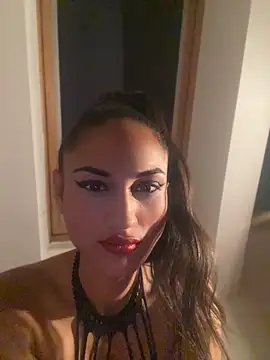 Snapshot of Luckylady17 chatting on July 2026 02:27:01 PM Luckylady17 online show from July 2026 02:27:01 PM