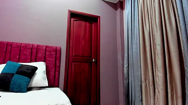 FreyaCameron online show from April 2026 01:52:02 PM