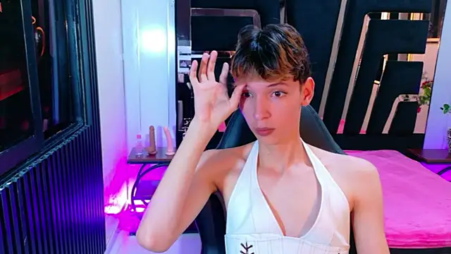 Stefany PiInk online show from April 2026 01:41:01 PM