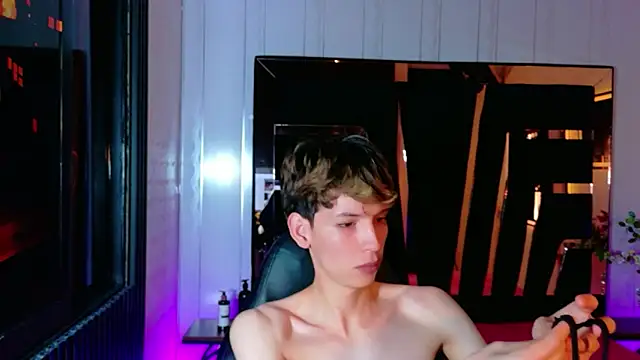 Stefany PiInk online show from April 2026 01:19:01 PM