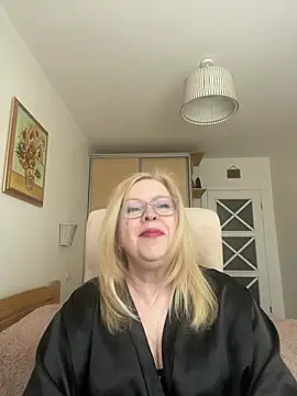 JanieLight53 online show from April 2026 10:36:01 AM