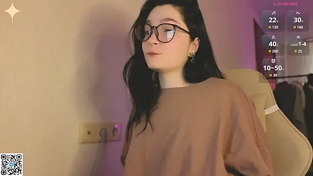 Luna Moon13 online show from April 2026 01:27:01 AM