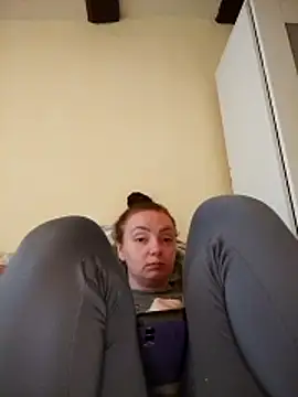 Bella-Monroe online show from April 2026 04:23:01 PM