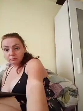 Bella-Monroe online show from April 2026 04:41:02 PM