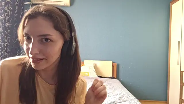 CindyLight online show from April 2026 02:21:01 PM