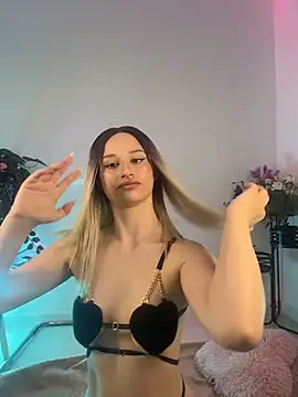 ScarletFlameee online show from May 2026 05:57:02 AM